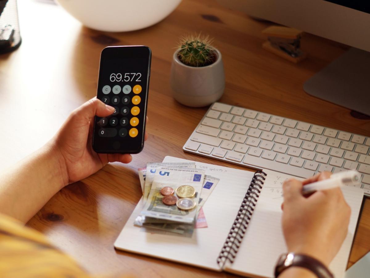 Why 'Salary Structure March' Data Remains Elusive Online